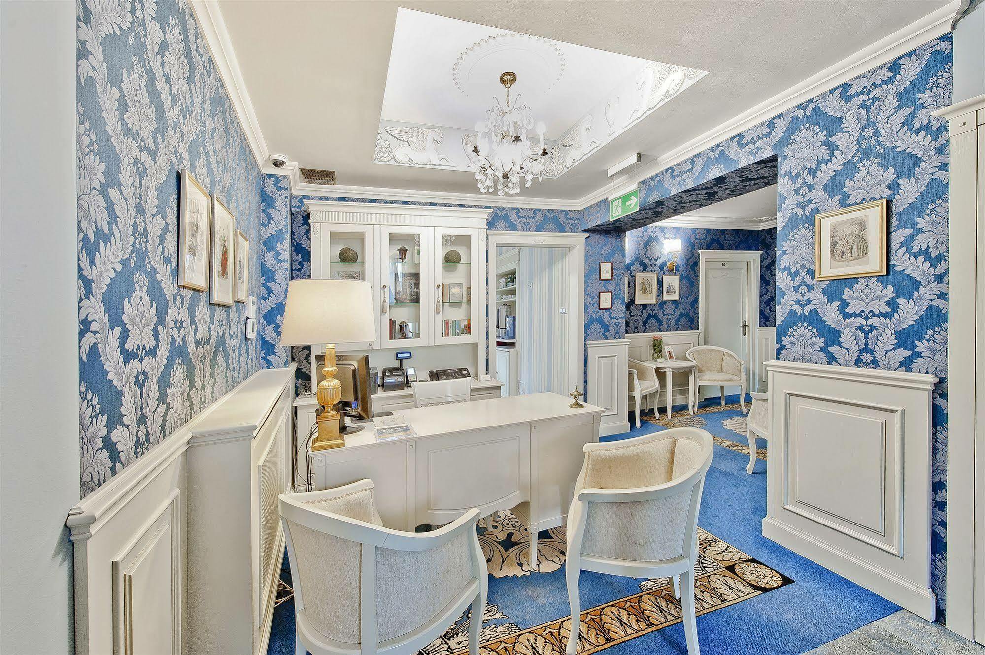 Ambasadorski Residence Rzeszow Bagian luar foto
